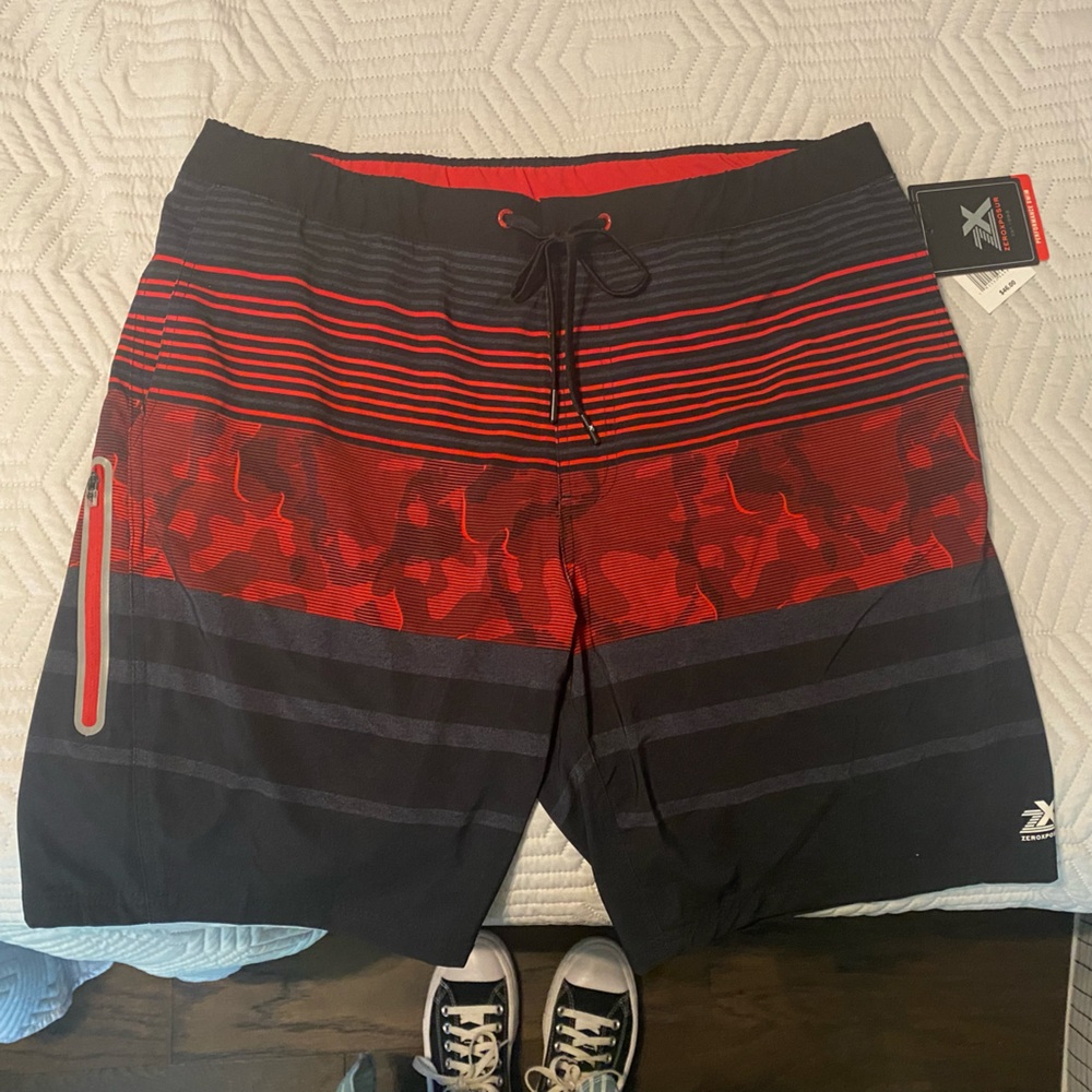 MENS CAMO SWIM SHORTS